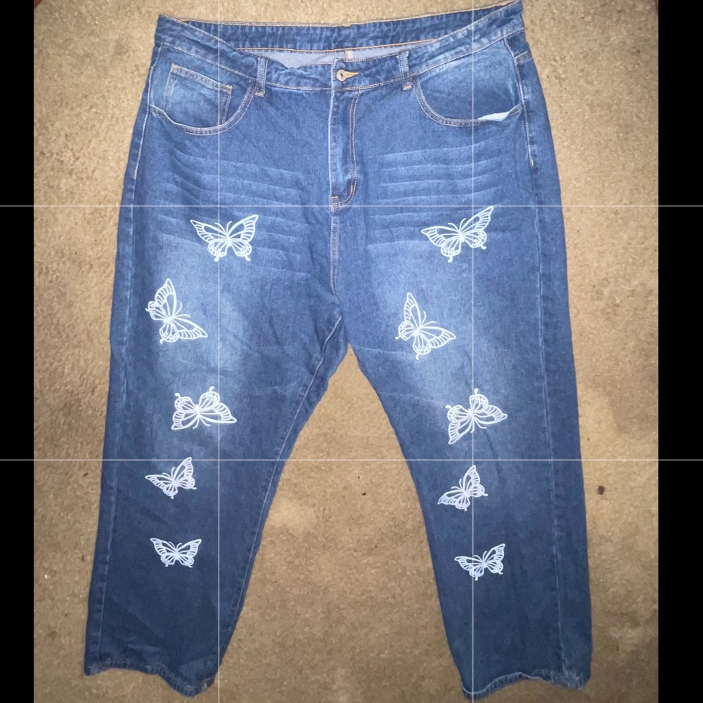 No specific brand( they were thrifted!)